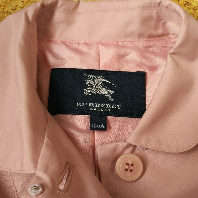 BURBERRY(バーバリー)の※♡様専用※ 120cm バーバリーロンドン スプリングコート スモーキーピンク キッズ/ベビー/マタニティのキッズ服女の子用(90cm~)(コート)の商品写真