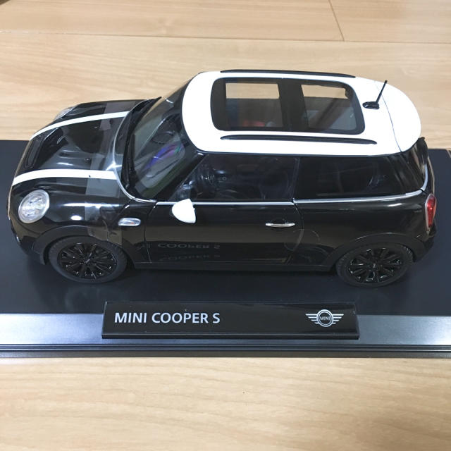 BMW - BMW MINI COOPER S 1/18サイズ ミニカーの通販 by 洋梨's shop｜ビーエムダブリューならラクマ