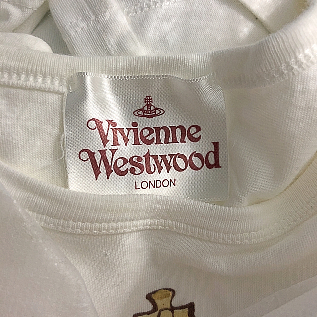 Vivienne Westwood(ヴィヴィアンウエストウッド)の【最終値下】Vienne Westwood 額縁 ロココ調 Tシャツ レディースのトップス(Tシャツ(半袖/袖なし))の商品写真