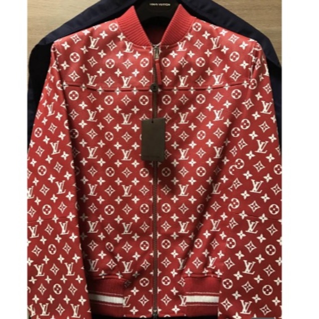 素晴らしい外見 VUITTON LOUIS - JACKET LEATHER SUPREME × VUITTON LOUIS レザージャケット 素晴らしい外見 VUITTON LOUIS - JACKET LEATHER SUPREME × VUITTON LOUIS レザージャケット