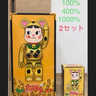 ペコちゃん招き猫金メッキ（メディコム・トイ）ベアブリック(その他)