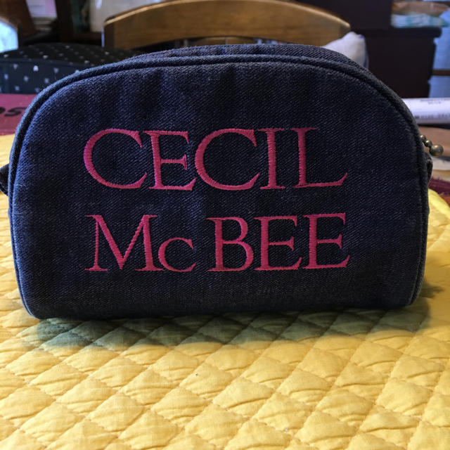 CECIL McBEE(セシルマクビー)のCECIL McBEE　化粧ポーチ　デニム レディースのファッション小物(ポーチ)の商品写真