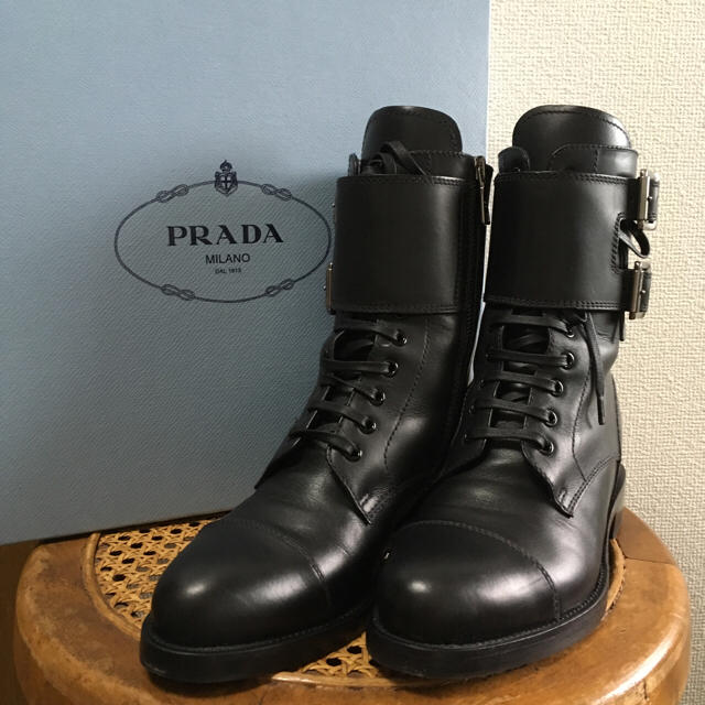 PRADA プラダ レースアップショートブーツ 本物 直営店購入 35サイズレディース
