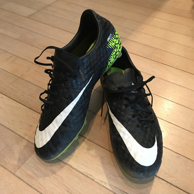 ながさん専用(3/6まで)サッカースパイクナイキハイパー ながさん専用(3/6まで)サッカースパイクナイキハイパー