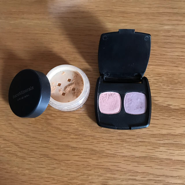 bareMinerals(ベアミネラル)のサンプルセット コスメ/美容のベースメイク/化粧品(その他)の商品写真