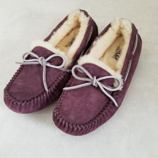 アグ(UGG)のUGGムートンフラットシューズ(スリッポン/モカシン)