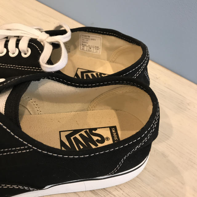 VANS(ヴァンズ)のVANS/バンズ/黒/スニーカー レディースの靴/シューズ(スニーカー)の商品写真