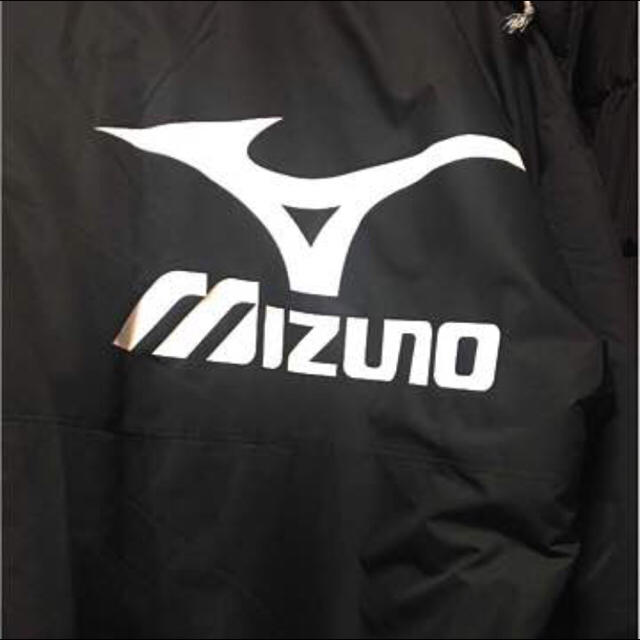 MIZUNO(ミズノ)のミズノ ベンチコート スポーツ/アウトドアのサッカー/フットサル(ウェア)の商品写真