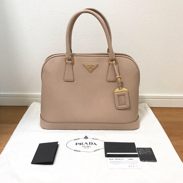 みゆり様専用♡PRADA サフィアーノ ハンドバッグ ショルダー ベージュ