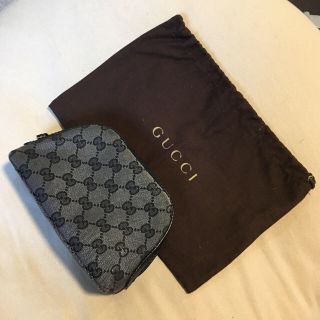 グッチ(Gucci)のGUCCI ポーチ(ポーチ)