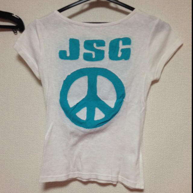 JSG(ジェーエスジー)のPEACE Tシャツ レディースのトップス(Tシャツ(半袖/袖なし))の商品写真