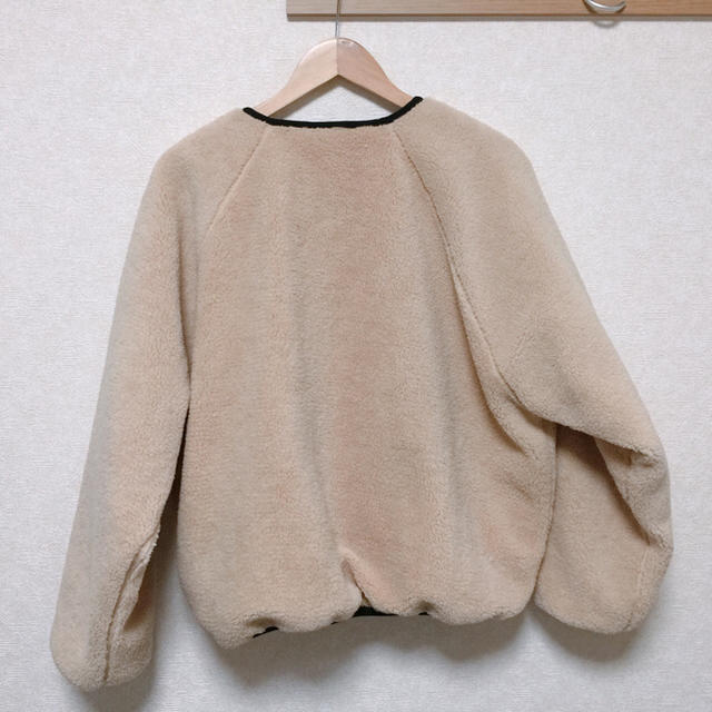 natural couture(ナチュラルクチュール)の【ナチュラルクチュール】ボア×キルティング  リバーシブルブルゾン レディースのジャケット/アウター(ブルゾン)の商品写真