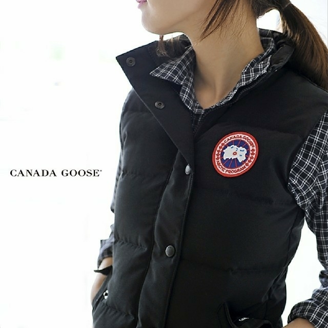 CANADA GOOSE(カナダグース)の新品　カナダグース　CANADA GOOSE　ダウンベスト レディースのジャケット/アウター(ダウンベスト)の商品写真