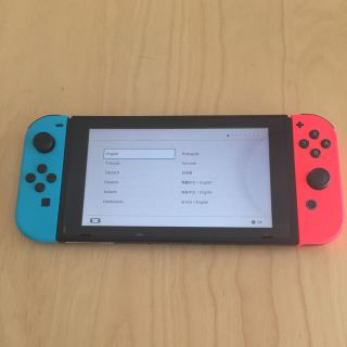 ニンテンドウ(任天堂)の任天堂 switch 本体のみと非純正電源ケーブル！(家庭用ゲーム機本体)