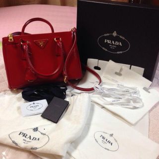 プラダ(PRADA)のPRADA♡サフィアーノ♡ロッソ(ハンドバッグ)