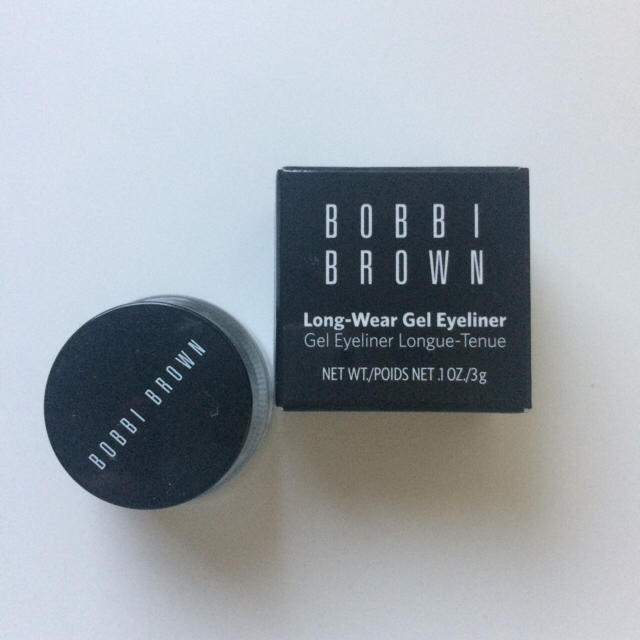 BOBBI BROWN(ボビイブラウン)のジェルライナー定価3348円 コスメ/美容のベースメイク/化粧品(アイライナー)の商品写真