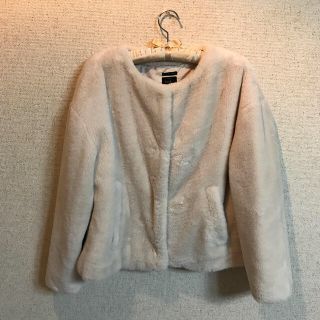 ザラ(ZARA)のzara  ザラ 今季 完売商品 ファー Ｌ ivory(毛皮/ファーコート)