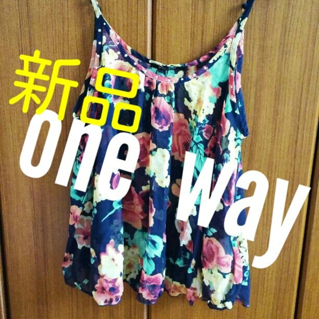 one*way(ワンウェイ)の新品♪one way 花柄シフォンキャミソール レディースのトップス(キャミソール)の商品写真