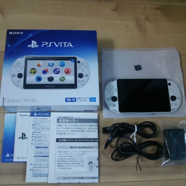 PS VITA PCH-2000+メモリーカード16GBセット-