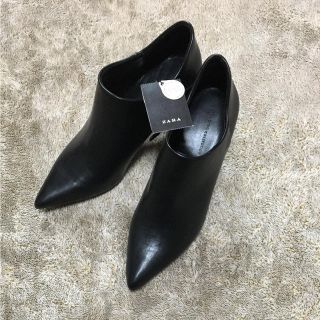 ザラ(ZARA)のZARA ショートブーツ(ブーティ)