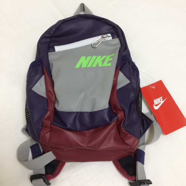 NIKE(ナイキ)の【新品タグ付き】NIKE ベビーリュック キッズ/ベビー/マタニティのこども用バッグ(リュックサック)の商品写真