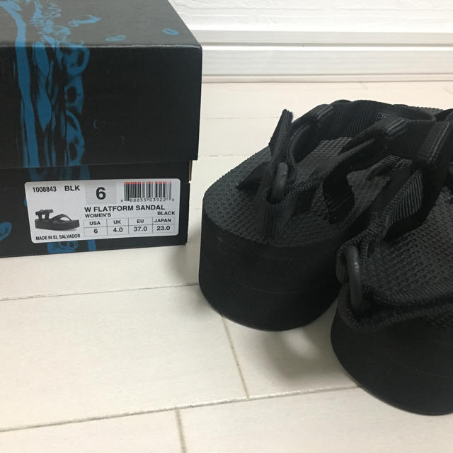 Teva(テバ)の【うめこ様専用】23.0 Teva プラットフォーム サンダル 厚底 レディースの靴/シューズ(サンダル)の商品写真