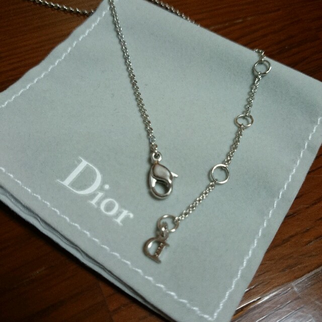 Dior 蝶々ネックレス ♡