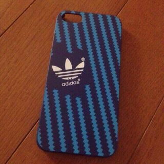 アディダス(adidas)のadidas iPhone(モバイルケース/カバー)