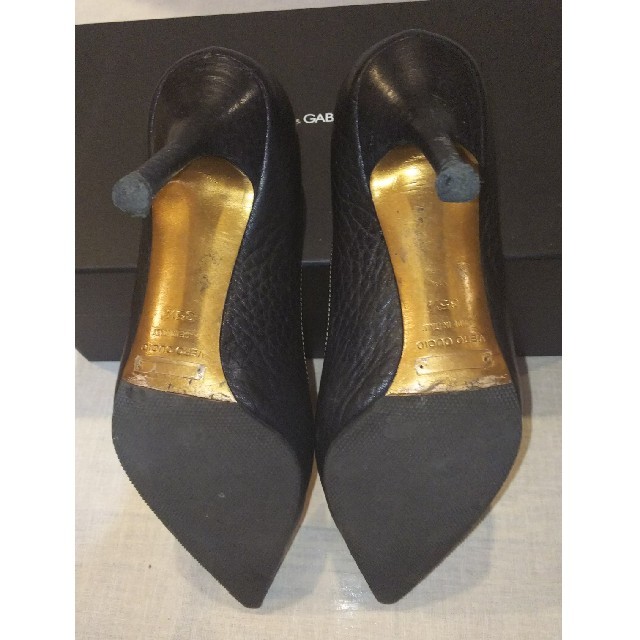 DOLCE&GABBANA(ドルチェアンドガッバーナ)のDOLCE&GABBANA レザーパンプス 黒 ３５,５ レディースの靴/シューズ(ハイヒール/パンプス)の商品写真