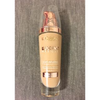 ロレアルパリ(L'Oreal Paris)の【ほぼ新品】ロレアル ルーセントマジック リキッドファンデーション N7(ファンデーション)