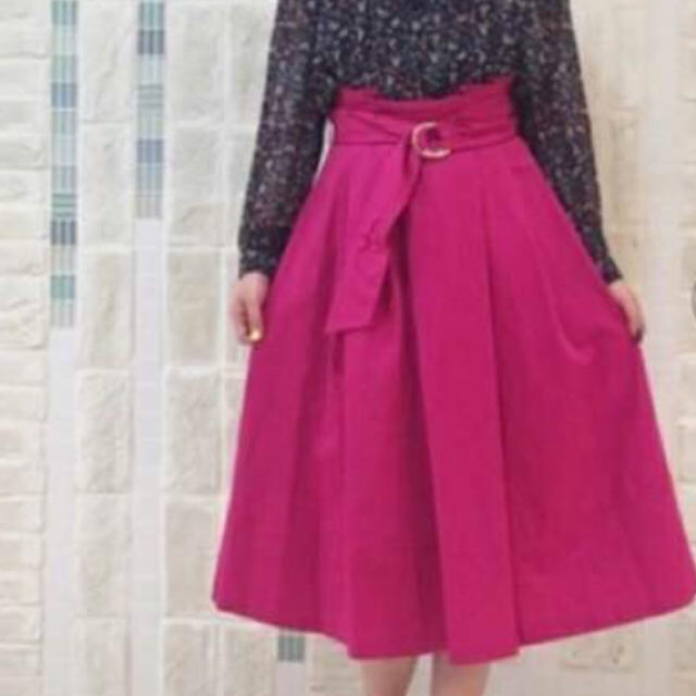 UNRELISH(アンレリッシュ)の新品 ウエストタックフレアースカート アンレリッシュ レディースのスカート(ひざ丈スカート)の商品写真