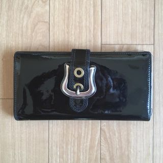 フェンディ(FENDI)のFENDIエナメル製 長財布(財布)