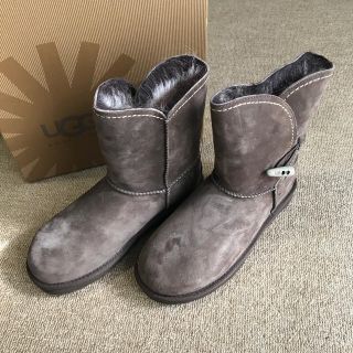 アグ(UGG)の★新品未使用★ugg ブーツ 24㎝ (ブーツ)