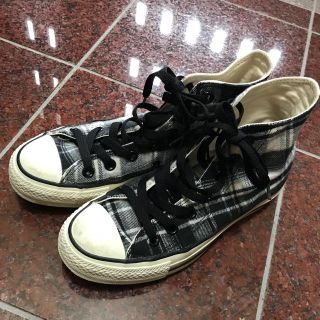 コンバース(CONVERSE)の良品☆コンバースCONVERSEスニーカーハイカット☆チェックブラック×ホワイト(スニーカー)