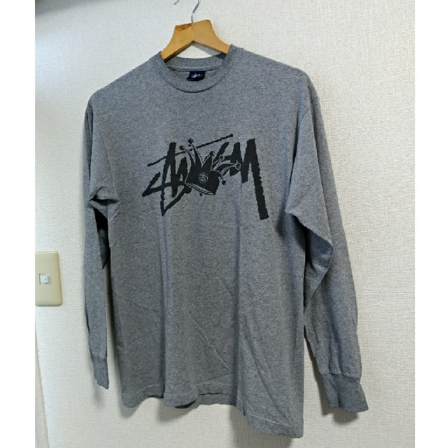 STUSSY(ステューシー)のSTUSSY/ステューシー/王冠ロゴデザイン/ロングTシャツ/Mサイズ メンズのトップス(Tシャツ/カットソー(七分/長袖))の商品写真