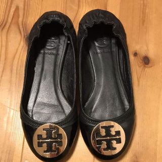 トリーバーチ(Tory Burch)の【三連休限定お値下げ】トリーバーチ フラットシューズ (バレエシューズ)