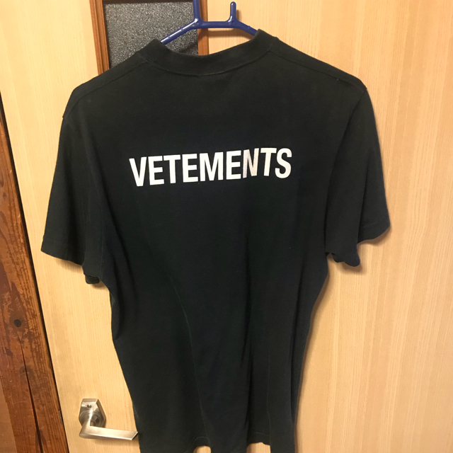 美品です。。  vetements  ヴェトモン  リフレクター M