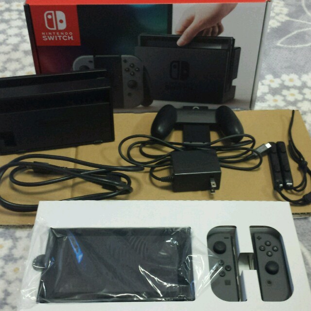 Nintendo Switch 任天堂スイッチ 本体 Switch版モンハンダブルクロス付き セット 中古の通販 By こみつ S Shop ニンテンドースイッチならラクマ Nintendo Switch 任天堂スイッチ 本体 Switch版モンハンダブルクロス付き セット 中古の通販 By こみつ S Shop ニンテンドースイッチならラクマ