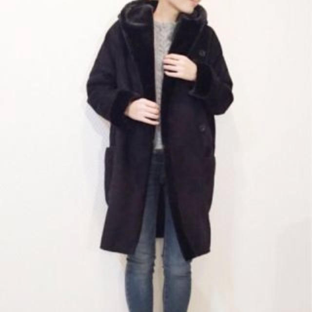 GU(ジーユー)のGU完売品 ムートンコートSサイズ yokoさん着用 レディースのジャケット/アウター(ムートンコート)の商品写真