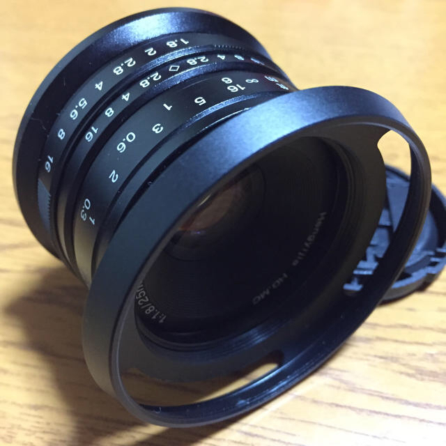 25mm F1.8 単焦点レンズ サードパーティ製FUJIFILM対応の通販 by 近日値上げ予定です。購入はお早めに｜ラクマ