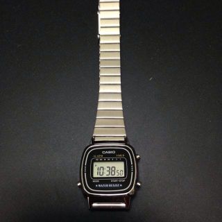 カシオ(CASIO)のCASIO  シルバー  送料無料★新品(腕時計)