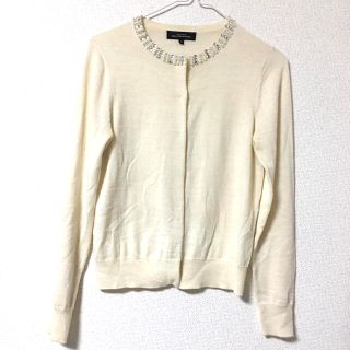 ユナイテッドアローズ(UNITED ARROWS)の❤️united arrows・ビジュー付き カーディガン(M)(カーディガン)