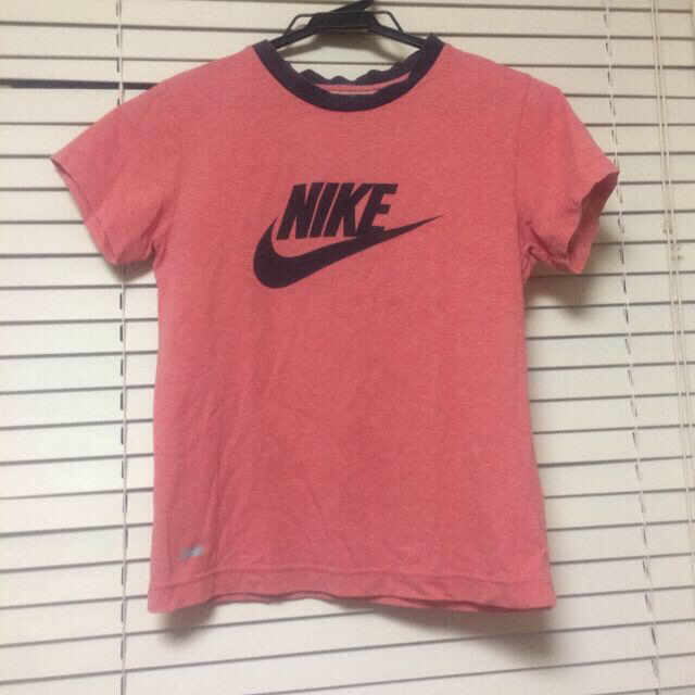 NIKE(ナイキ)のNIKE Tシャツ レディースのトップス(Tシャツ(半袖/袖なし))の商品写真