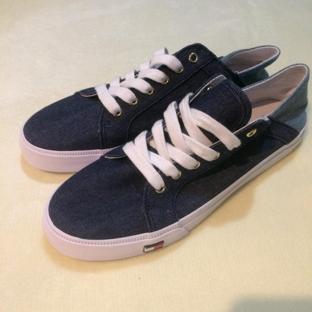 新品未使用 TOMMY HILFIGER スニーカー
