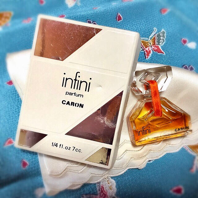 【新品】CARON ♡ infini ♡ キャロン アンフィニ ♡ 香水 ♡ | フリマアプリ ラクマ