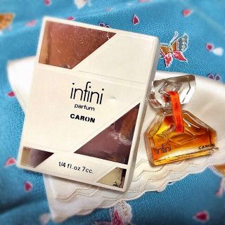 キャロン ミニ香水 アンフィニ infini パルファム 未開封 未使用 フレグランス 箱若干破損有 レディース 7mlサイズ CARON