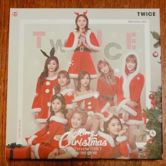 ！！期間限定お値下げ！！TWICE　クリスマスエディション　アルバム | フリマアプリ ラクマ