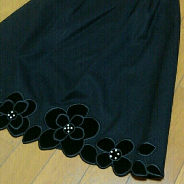 M'S GRACY(エムズグレイシー)のビアンカ様　エムズグレイシー　スカート　黒　 レディースのスカート(ひざ丈スカート)の商品写真
