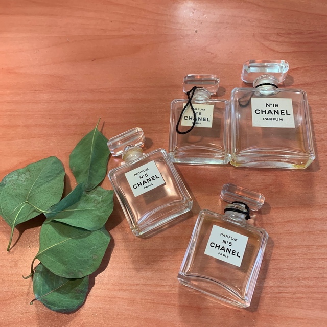 CHANEL - CHANEL香水瓶 ️3の通販 by ジュニア shop｜シャネルならラクマ