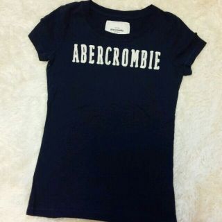 アバクロンビーアンドフィッチ(Abercrombie&Fitch)の新品 abercrombie Ｔシャツ(Tシャツ(半袖/袖なし))